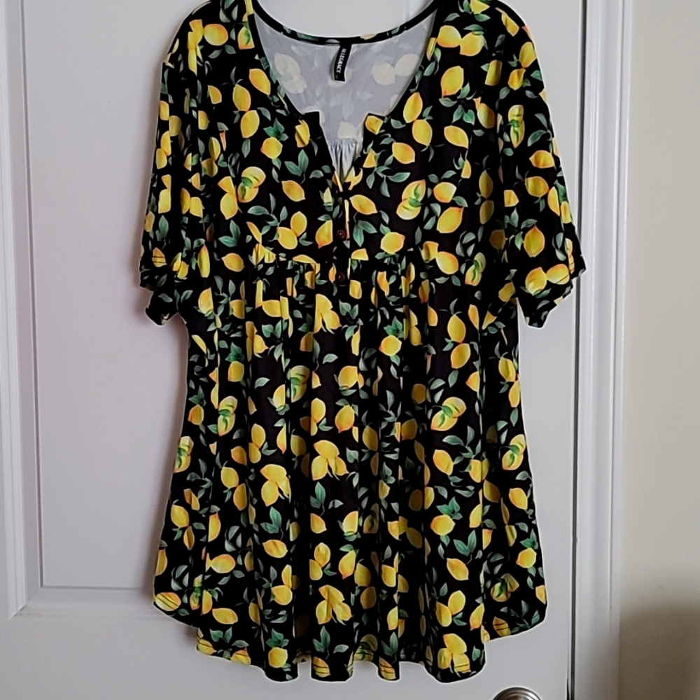 🍋 Lemon printed top
